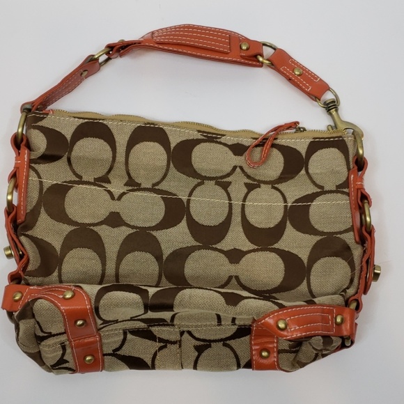 Coach Signature Shoulder Bag
